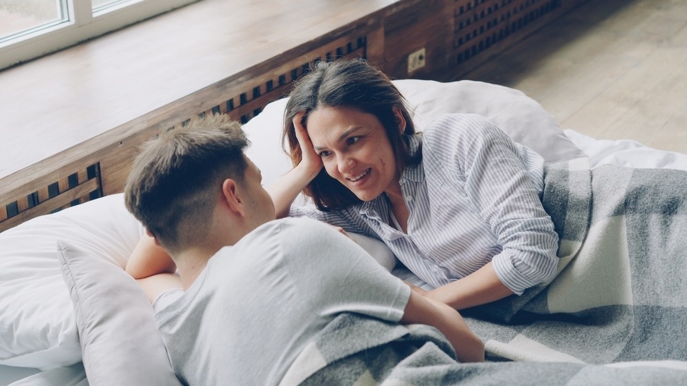 how to watch porn with your girlfriend enjoy it together 7