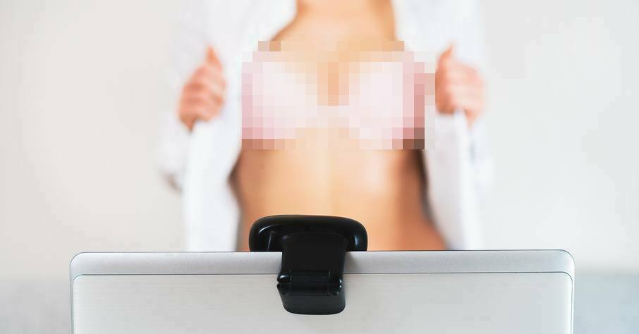 CAmgirl1 blurred tmp